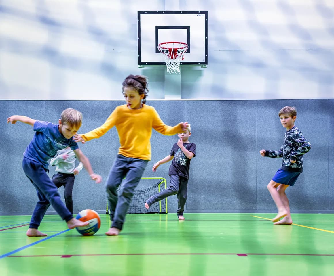 BSO - standaard - kinderen - sporten - voetballen